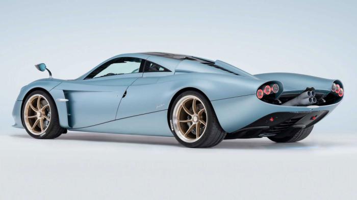 Η Pagani έβαλε… «ουρά» στην Huayra 