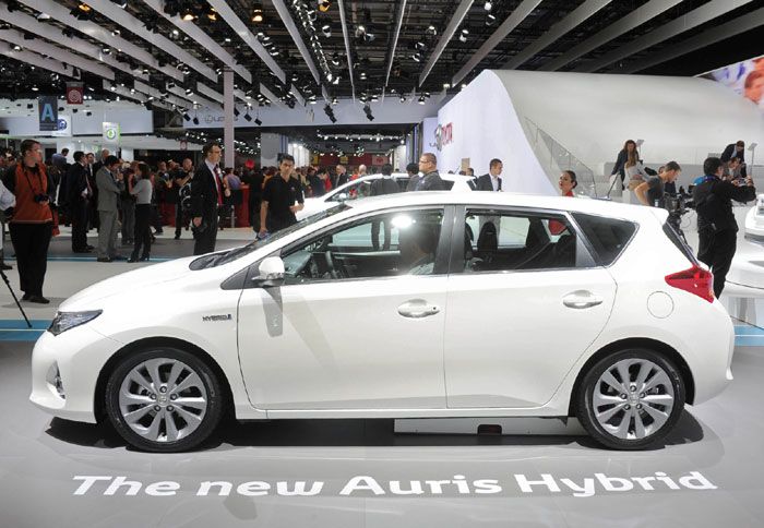 Τη γκάμα του νέου Toyota Auris συμπληρώνει μία υβριδική έκδοση.