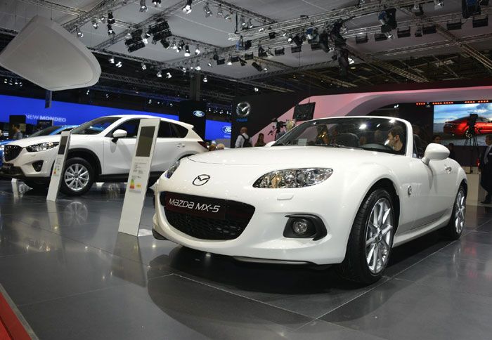 Εικαστικές κυρίως οι αλλαγές στο Mazda MX-5