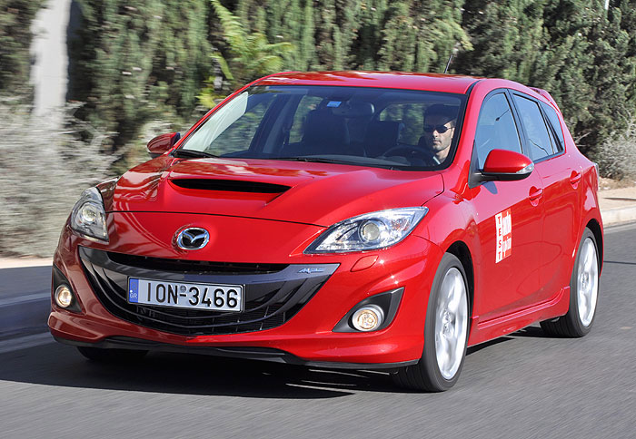 To Mazda 3 MPS απέναντι στο Seat Leon Cupra R  