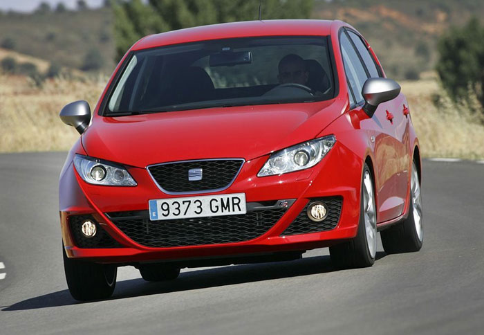 Επιδόσεις και χαμηλή κατανάλωση υπόσχεται το Seat Ibiza 1,2 TSI.