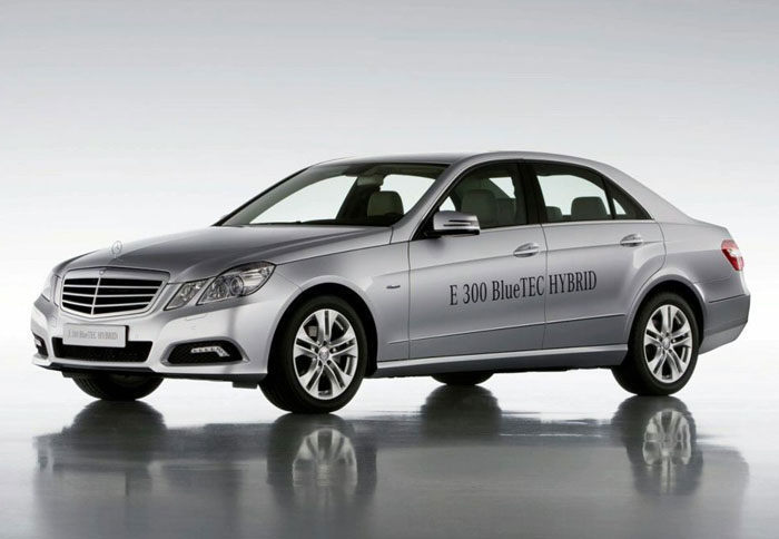 Η E 300 BlueTEC θα είναι η πρώτη Mercedes με κινητήρα πετρελαίου σε υβριδικό σύστημα  