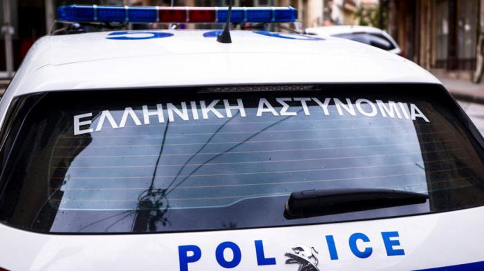 Συνελήφθησαν μέλη σπείρας που είχαν ρημάξει τα ΙΧ στα Ν. Προάστια 