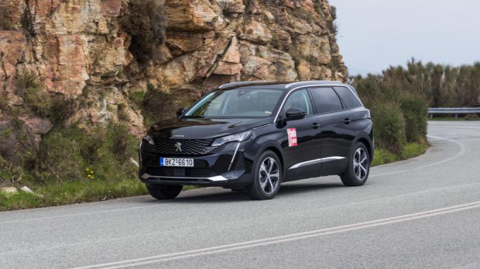 Το 7-θέσιο Peugeot 5008 προσφέρεται σε κινητήρες βενζίνης και diesel, καθώς και σε ήπια υβριδικά μοτέρ.