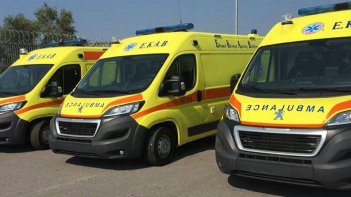 ΕΚΑΒ: Παίρνει 52 ασθενοφόρα με χρηματοδότηση της Περιφέρειας Αττικής 