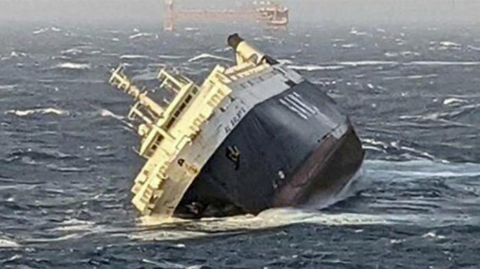Νέο ναυάγιο φορτηγού πλοίου που μετέφερε αυτοκίνητα 