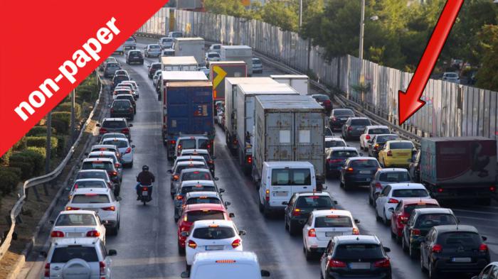 Αν όχι εσύ και εγώ, τότε ποιοι «καβαντζώνουν» τη ΛΕΑ και πάνε με 200; Αν όχι εσύ και εγώ, τότε ποιοι «καβαντζώνουν» τη ΛΕΑ και πάνε με 200;