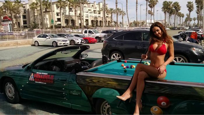 Η Chevrolet Monte Carlo του 1998 τροποποιήθηκε από τον Vini «Big Daddy» Bergeman, ένα θρύλο των custom οχημάτων στην άλλη όχθη του Ατλαντικού.