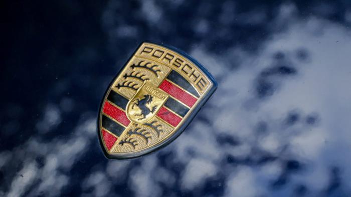 Η Porsche εξετάζει εικονικά κινητήρα που «καίει» υδρογόνο! 