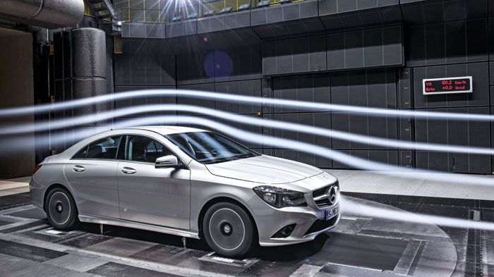Αεροδυναμικό ρεκόρ έχει η Mercedes-Benz CLA με το σχετικό συντελεστή να φτάνει και το 0,22. Αυτό ωφελεί μια σειρά από τομείς, μεταξύ των οποίων συγκαταλέγεται και η κατανάλωση καυσίμου. Αεροδυναμικό ρεκόρ έχει η Mercedes-Benz CLA με το σχετικό συντελεστή να φτάνει και το 0,22. Αυτό ωφελεί μια σειρά από τομείς, μεταξύ των οποίων συγκαταλέγεται και η κατανάλωση καυσίμου.