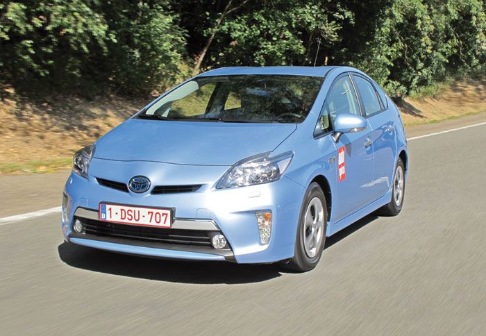 Το Toyota Prius αποτελεί, πιθανότατα, το πιο επιτυχημένο υβριδικό μοντέλο της αγοράς. Το Toyota Prius αποτελεί, πιθανότατα, το πιο επιτυχημένο υβριδικό μοντέλο της αγοράς.