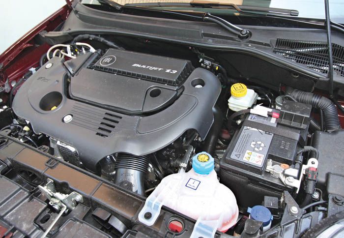 Στο Punto, o κινητήρας 1,3 λτ. πετρελαίου τεχνολογίας MultiJet II, αποδίδει 75 ίππους.