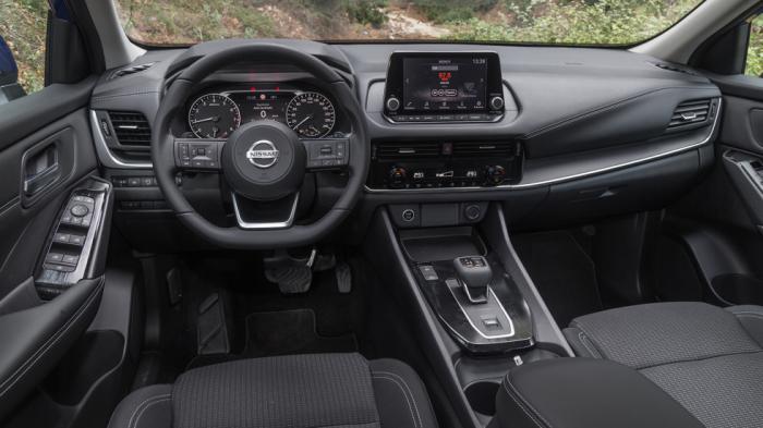Η καμπίνα του Nissan Qashqai. Η καμπίνα του Nissan Qashqai.