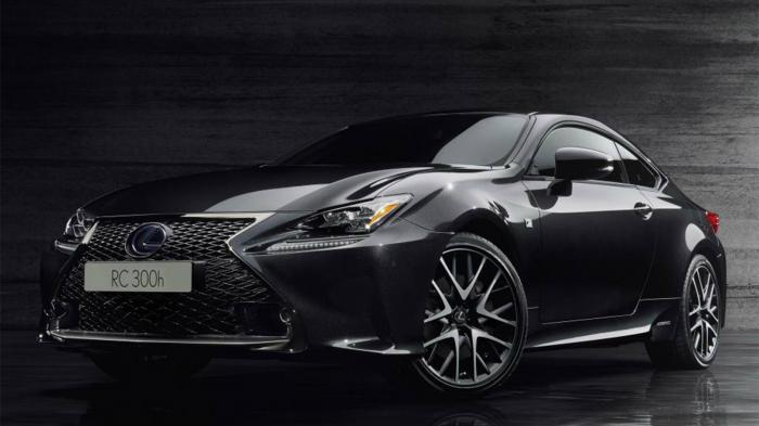 Η Lexus RC 300h F Sport Black Edition έχει ως προεξάρχον στοιχείο το μαύρο χρώμα, όπως γίνεται αντιληπτό και από την ονομασία της.