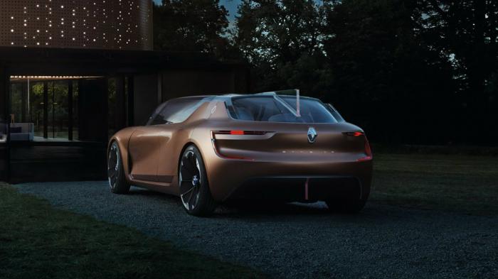 Το Renault Symbioz λαμβάνει την ισχύ του από δύο ηλεκτρικά μοτέρ που βρίσκονται στο πίσω μέρος του αυτοκινήτου και έχουν συνολική απόδοση 680 άλογα. Το Renault Symbioz λαμβάνει την ισχύ του από δύο ηλεκτρικά μοτέρ που βρίσκονται στο πίσω μέρος του αυτοκινήτου και έχουν συνολική απόδοση 680 άλογα.