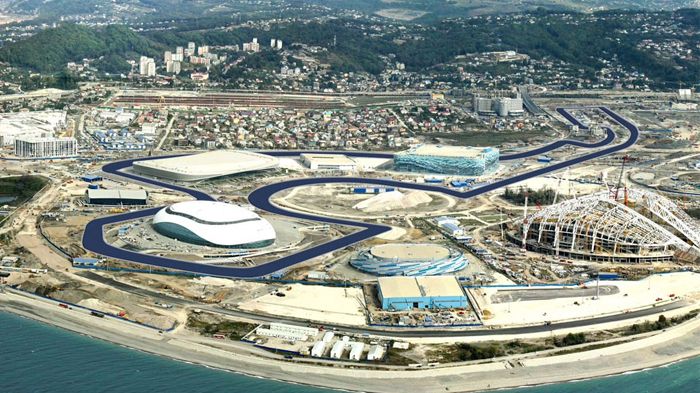 Η πίστα «Sochi» που έχει μήκος 3,7 μιλίων ήδη έχει αρχίσει να παίρνει μορφή. 
