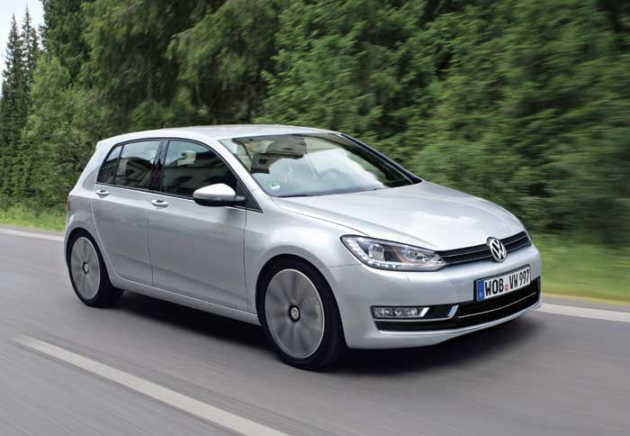 Εξελίσσοντας το γνώριμο σχήμα του Golf, το νέο 7ης γενιάς μικρομεσαίο VW θα αποκτήσει ελαφρώς περισσότερο δυναμισμό.