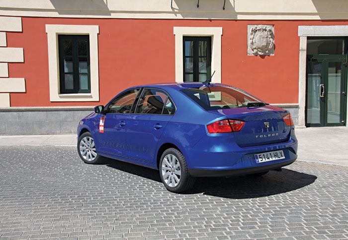 Το Seat Toledo επιστρέφει στο σεντάν αμάξωμα με 5η πίσω πόρτα, με το οποίο και καθιερώθηκε στην αγορά άλλωστε… Το Seat Toledo επιστρέφει στο σεντάν αμάξωμα με 5η πίσω πόρτα, με το οποίο και καθιερώθηκε στην αγορά άλλωστε…
