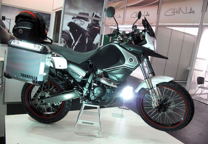 Το Kougar αποτελεί ουσιαστικά το μοντέλο παραγωγής του περσινού concept της Shineray, με το όνομα Χ5. 