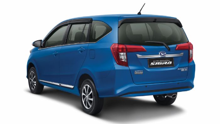 Το Sigra αποτελεί τον καρπό της σύμπραξης των Daihatsu και Astra International, ενός ινδονησιακού ομίλου που έχει παρόμοιες συνεργασίες –μεταξύ άλλων- με τις Toyota, Nissan, Isuzu και Honda.