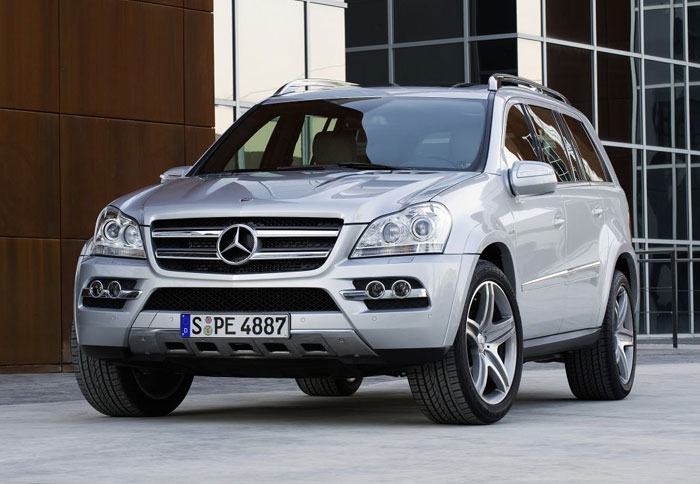 Ανανέωση για τη Mercedes GL 