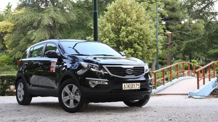 Το Kia Sportage στοχεύει ευθέως στα λημέρια των σύγχρονων και άνετων crossover που διατηρούν στενές σχέσεις με το αστικό περιβάλλον και δεν θέλουν να έχουν πολλά-πολλά με τα κατσάβραχα. 