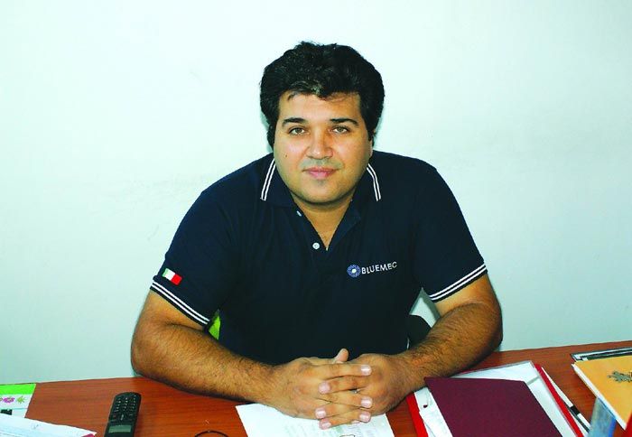 Γρηγόριος Στραβάκος, General Manager Bluemec Hellas: «Όλοι οι τεχνικοί της εταιρείας έχουν μεγάλη πείρα και χρόνια προϋπηρεσίας στην αγορά του αυτοκινήτου». Γρηγόριος Στραβάκος, General Manager Bluemec Hellas: «Όλοι οι τεχνικοί της εταιρείας έχουν μεγάλη πείρα και χρόνια προϋπηρεσίας στην αγορά του αυτοκινήτου».
