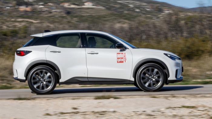 Στον τομέα της κατανάλωσης το Lexus LBX παίζει χωρίς αντίπαλο (μέση τιμή 5,5 λτ./100 χλμ.), είτε αναφερόμαστε στα premium μικρά SUV, είτε γενικότερα σε μοντέλα της κατηγορίας. Στον τομέα της κατανάλωσης το Lexus LBX παίζει χωρίς αντίπαλο (μέση τιμή 5,5 λτ./100 χλμ.), είτε αναφερόμαστε στα premium μικρά SUV, είτε γενικότερα σε μοντέλα της κατηγορίας.