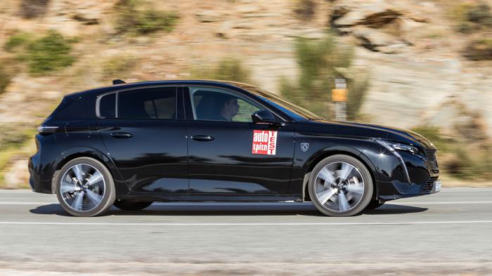 Μέχρι και την ταχύτητα των 135 χλμ./ώρα το PHEV Peugeot 308 μπορεί να δουλέψει μόνο με ρεύμα. Η καθημερινότητα αν είναι μέχρι 50 χλμ. μπορεί να γίνεται με μηδενική κατανάλωση. Μέχρι και την ταχύτητα των 135 χλμ./ώρα το PHEV Peugeot 308 μπορεί να δουλέψει μόνο με ρεύμα. Η καθημερινότητα αν είναι μέχρι 50 χλμ. μπορεί να γίνεται με μηδενική κατανάλωση.