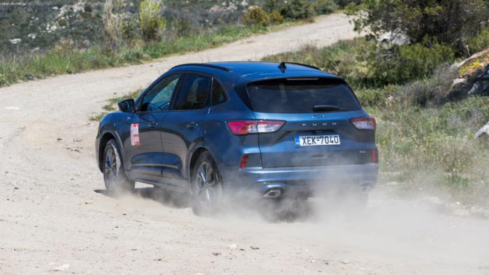 Με πέντε επιλογές προγραμμάτων παραμετροποίησης (Normal, Sport, Slippery, Snow/Sand, Eco) το Ford Kuga έχει την λύση και για τις off-road εξορμήσεις.