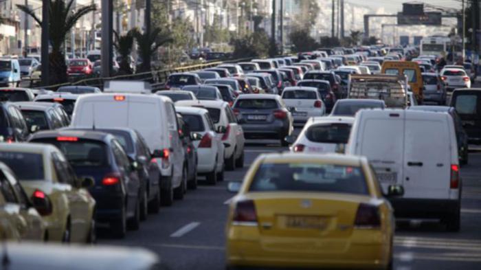 Ξεκινούν τα τέλη κυκλοφορίας με το μήνα στις 10 Απριλίου Ξεκινούν τα τέλη κυκλοφορίας με το μήνα στις 10 Απριλίου