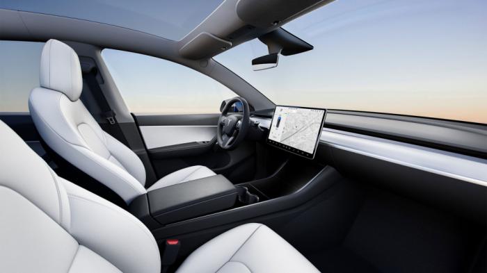 Tesla: Ανάκληση 125.000 μοντέλων λόγω προβλήματος στη ζώνη ασφαλείας Tesla: Ανάκληση 125.000 μοντέλων λόγω προβλήματος στη ζώνη ασφαλείας