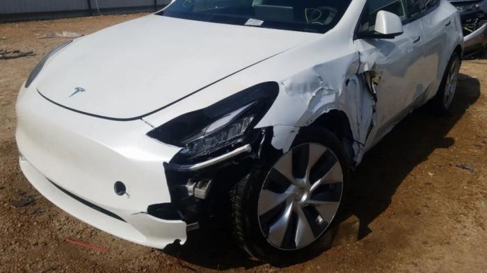 Οι ασφαλιστικές βγάζουν ολική τα Tesla λόγω κόστους επισκευής Οι ασφαλιστικές βγάζουν ολική τα Tesla λόγω κόστους επισκευής