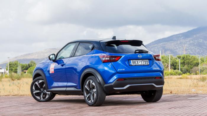 Κύρια χαρακτηριστικά της εμφάνισης του Nissan Juke είναι ο συνδυασμός έντονων ακμών με τις καμπύλες επιφάνειες, το μυώδες εμπρός μέρος με τα χαρακτηριστικά LED φανάρια και τις μικρές γυάλινες επιφάνειες πίσω. Κύρια χαρακτηριστικά της εμφάνισης του Nissan Juke είναι ο συνδυασμός έντονων ακμών με τις καμπύλες επιφάνειες, το μυώδες εμπρός μέρος με τα χαρακτηριστικά LED φανάρια και τις μικρές γυάλινες επιφάνειες πίσω.
