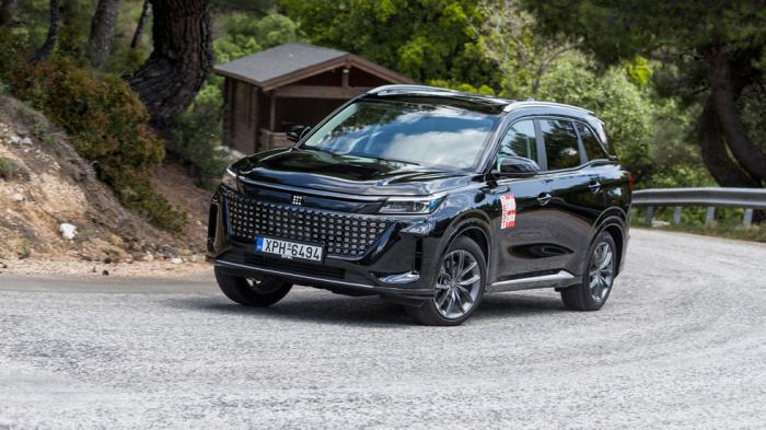 Δοκιμή DFSK E5 DE-i: 7-θέσιο Plug-in υβριδικό μεσαίο SUV με 250 άλογα Δοκιμή DFSK E5 DE-i: 7-θέσιο Plug-in υβριδικό μεσαίο SUV με 250 άλογα
