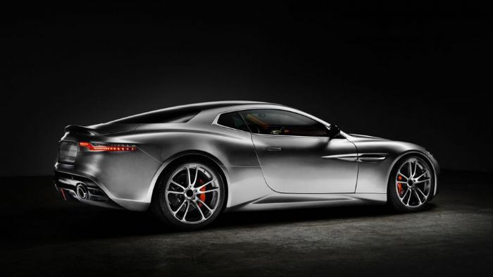 Ο «κεραυνός» στηρίζεται στην Aston Martin Vanquish, αλλά το αμάξωμα έχει χαμηλώσει κατά 15 χλστ., ενώ πατάει σε τροχούς 21 ιντσών.