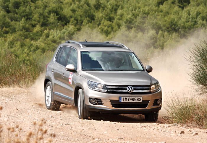 Στο Tiguan εκτιμάς την ποιότητα κύλισης και την ασφαλή οδική συμπεριφορά, ακόμα και στη 2κίνητη έκδοση.