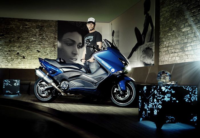 Το πρώτο βελτιωμένο ΤΜax φέρνει την υπογραφή του Marcus Walz.
