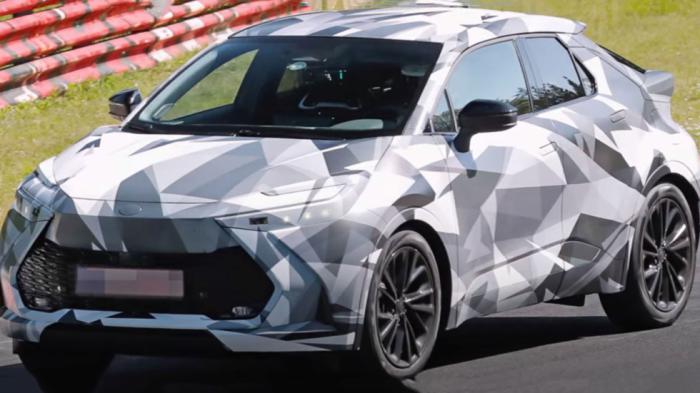 Εντυπωσιάζει ακόμη και με καμουφλάζ το νέο Toyota C-HR Εντυπωσιάζει ακόμη και με καμουφλάζ το νέο Toyota C-HR