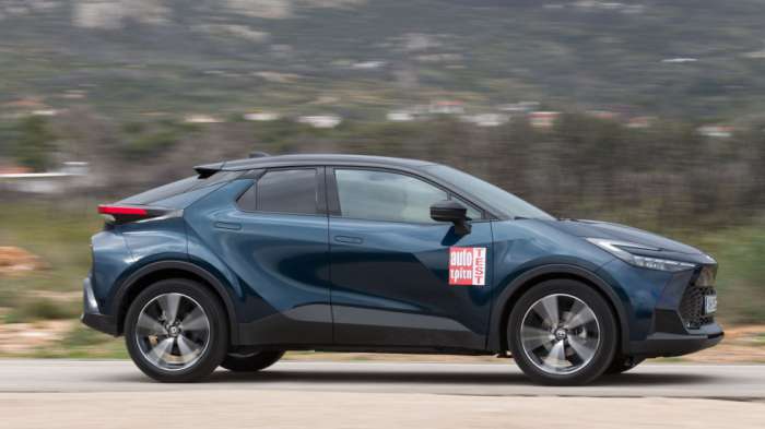Το νέο Toyota C-HR φέρει καινούργιο αυτόματο κιβώτιο e-CVT, το οποίο έχει περιορίσει και άλλο το πατινάρισμα που έχουν αυτού του είδους οι υλοποιήσεις. Το νέο Toyota C-HR φέρει καινούργιο αυτόματο κιβώτιο e-CVT, το οποίο έχει περιορίσει και άλλο το πατινάρισμα που έχουν αυτού του είδους οι υλοποιήσεις.
