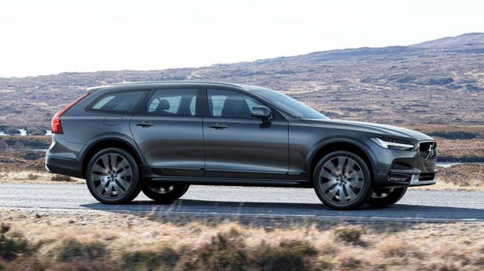 Η Volvo άφησε «ξεκρέμαστο» πελάτη της στην Ευρώπη για βλάβη σε V90 