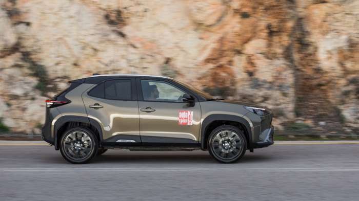 Κινητήρες: Το Yaris Cross πάει ηλεκτρικά μέσα στην πόλη, καλύτερες επιδόσεις έχει το 2008 Κινητήρες: Το Yaris Cross πάει ηλεκτρικά μέσα στην πόλη, καλύτερες επιδόσεις έχει το 2008