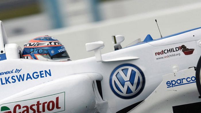 Σε επίσημη διάψευση των δημοσιευμάτων, που την θέλουν να εμπλέκεται με τη Formula 1, από το 2015, προχώρησε η Volkswagen.