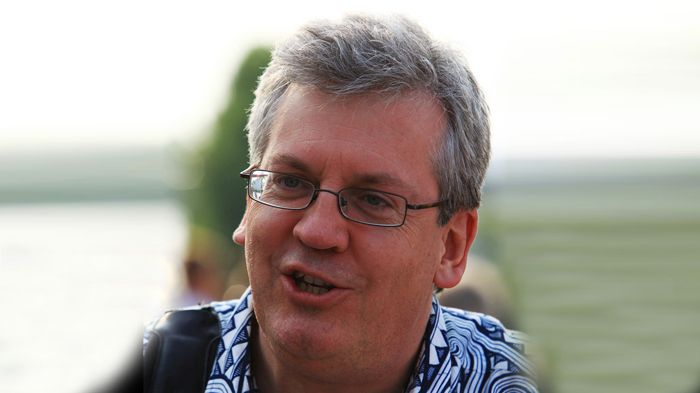 Ο David Ward «υπηρετούσε» ως γενικός διευθυντής στη FIA μέχρι που δήλωσε παραίτησε με σκοπό να είναι υποψήφιος για τη θέση του προέδρου.