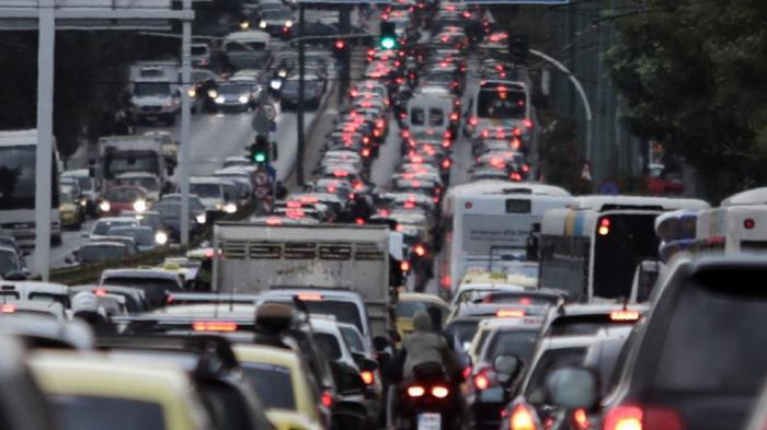 Κυκλοφοριακό χάος: Οι δρόμοι που πρέπει να αποφεύγεις πάση θυσία  