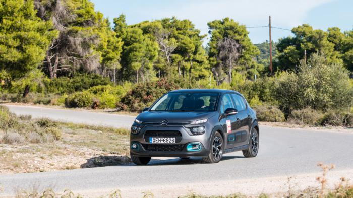 Με «αέρα» για τα πόδια στα 6,5 εκατοστά, το Citroen C3 έχει τον λιγότερο χώρο για τους πίσω επιβάτες του.