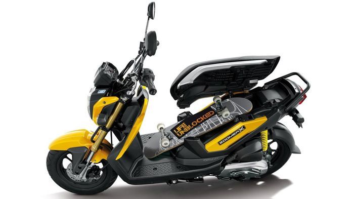 Το ολοκαίνουριο Zoomer X, που θα παρουσιαστεί στην έκθεση μοτοσικλέτας στην Οσάκα της Ιαπωνίας πωλείται ήδη στην Ταιλάνδη.