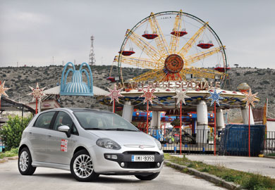 �� Punto Evo �������� ��� ������ ���������� ������ ���
Fiat Grande Punto ��� ������ ��� ���������� �� �� ��������
��� ��������, ��� ���� ���� �������� ��� ��� ����-����� �����
��������� ���. 