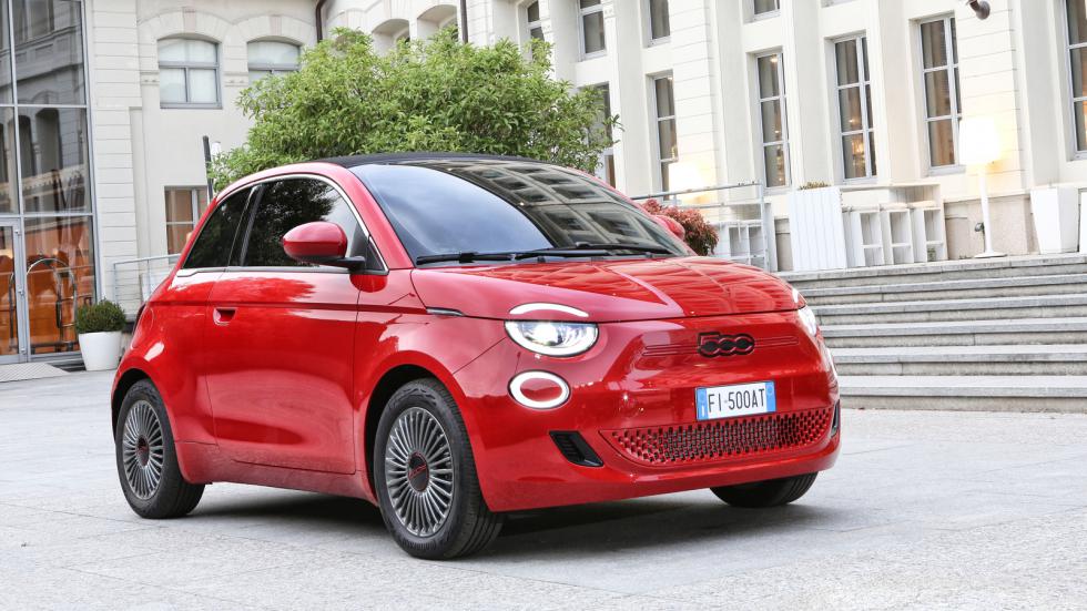 Ηλεκτρικά πόλης στα 20 χιλιάρικα: Fiat 500e Vs smart EQ