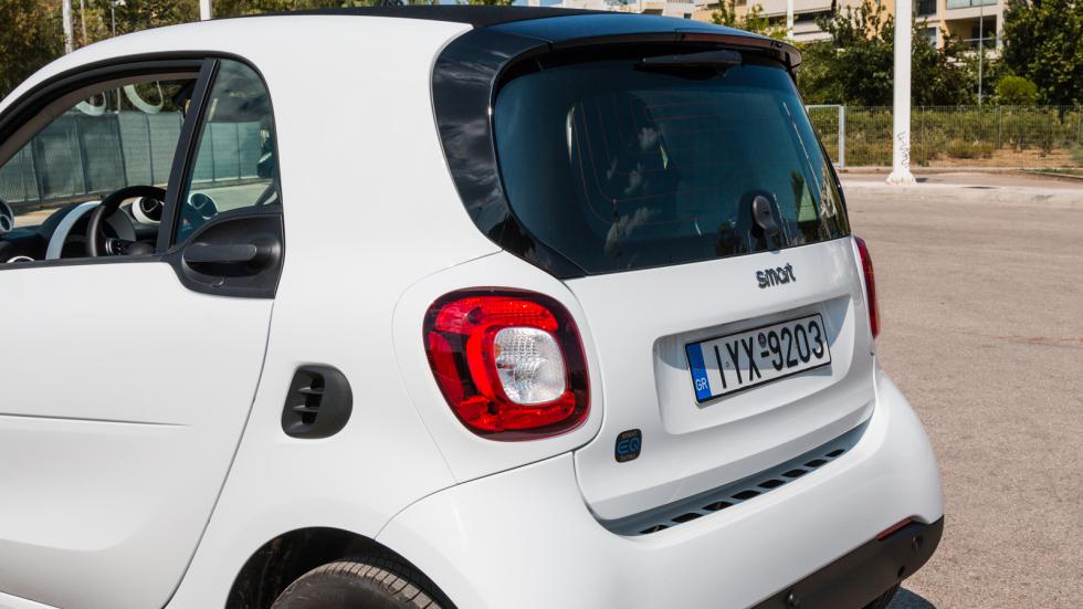 Ηλεκτρικά πόλης στα 20 χιλιάρικα: Fiat 500e Vs smart EQ